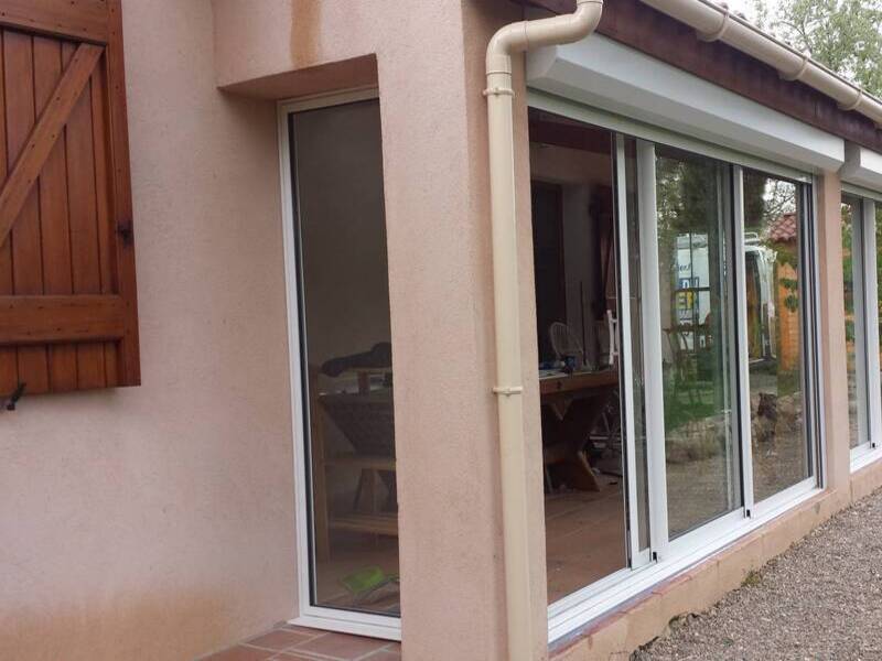 Installation de volets roulant aluminium a ste Anastasie