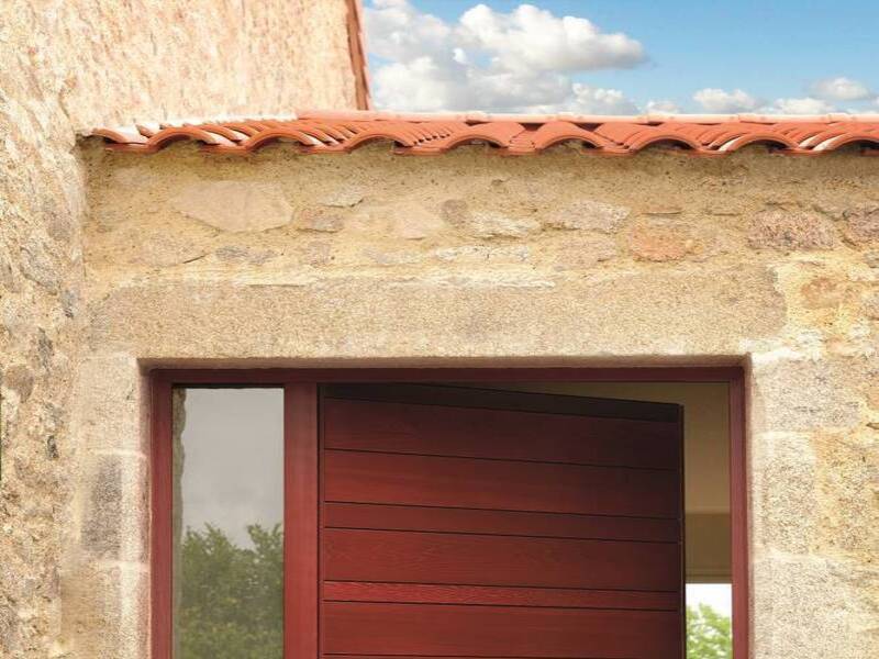 Installation d'une porte bois NATIV  Sollis Toucas dans le var