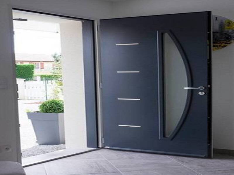 Installation  Forcalquieret d'une porte modle CEDUSA